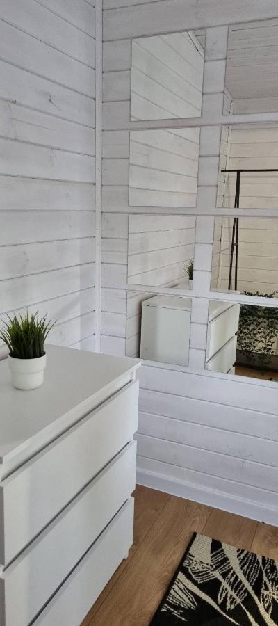 Tatarak Domki Na Mazurach - Apartament Z Duzym Tarasem Nad Jeziorem Walpusz Stare Kiejkuty Exteriör bild